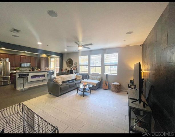 17 Via Montisi, Santee, CA 92071