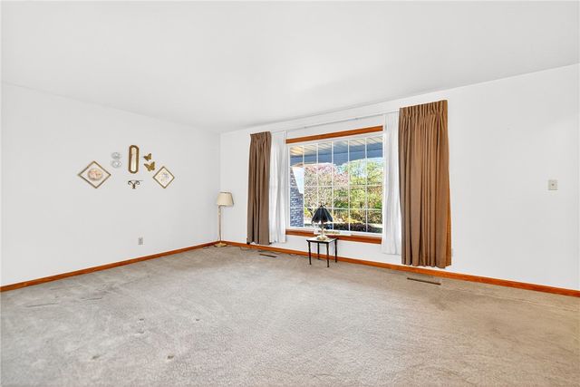 323 Dixon Blvd, South Union Twp, PA 15401