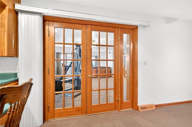 323 Dixon Blvd, South Union Twp, PA 15401