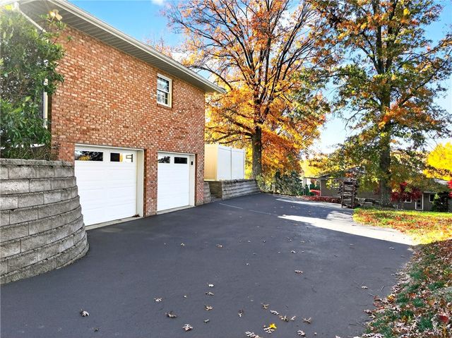 323 Dixon Blvd, South Union Twp, PA 15401