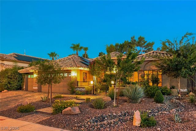 10005 North Mahogany Grove Lane, Las Vegas, NV 89117