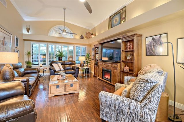 10005 North Mahogany Grove Lane, Las Vegas, NV 89117