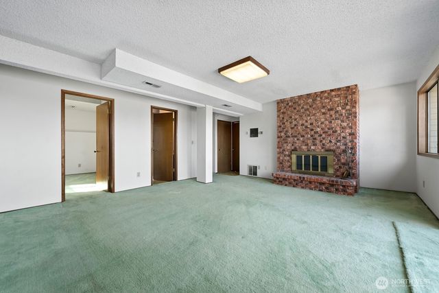 9928 64th Avenue S, Seattle, WA 98118