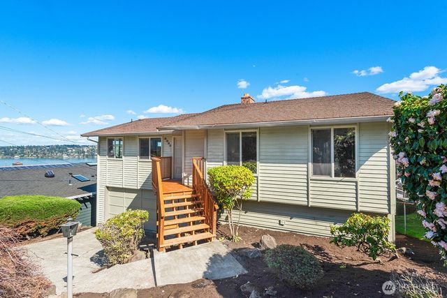 9928 64th Avenue S, Seattle, WA 98118