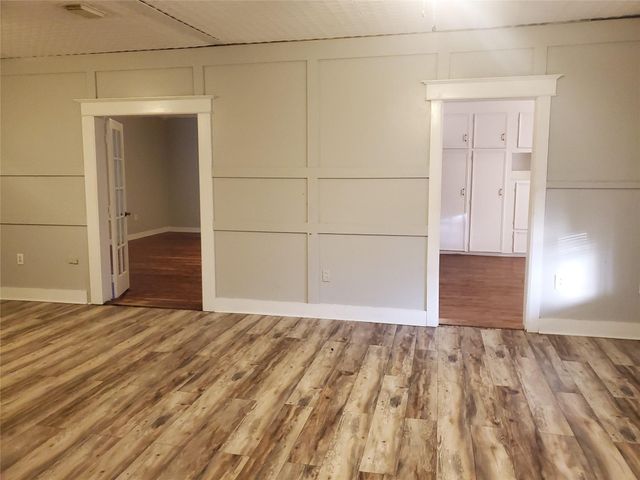 1233 Caldwell Road, Angleton, TX 77515