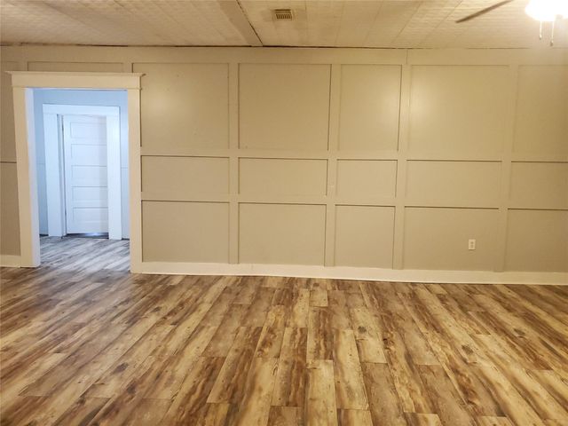 1233 Caldwell Road, Angleton, TX 77515