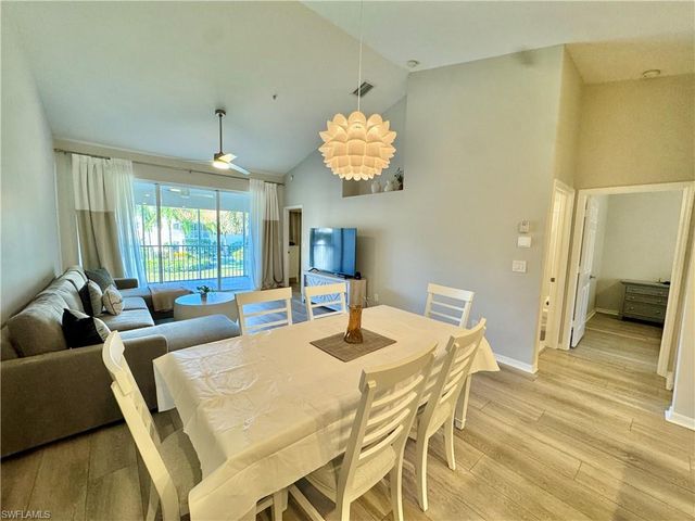 5045 Cedar Springs DR # 203, Naples, FL 34110