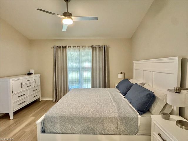 5045 Cedar Springs DR # 203, Naples, FL 34110