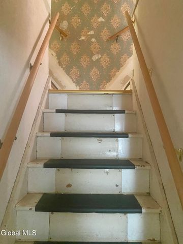 114 E Fourth Avenue, Johnstown, NY 12095