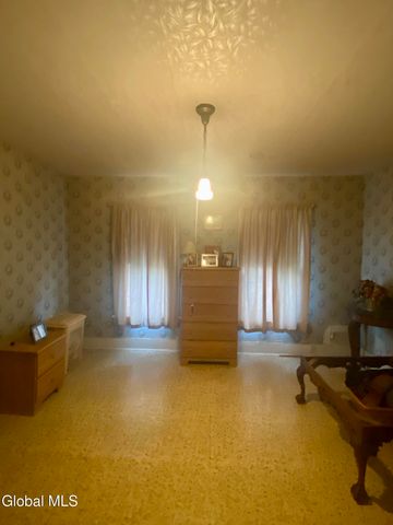 114 E Fourth Avenue, Johnstown, NY 12095