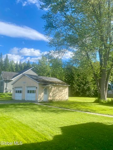 114 E Fourth Avenue, Johnstown, NY 12095