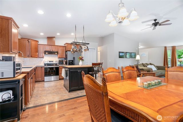 6236 Shamrock Road, Maple Falls, WA 98266