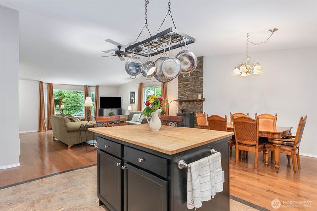 6236 Shamrock Road, Maple Falls, WA 98266