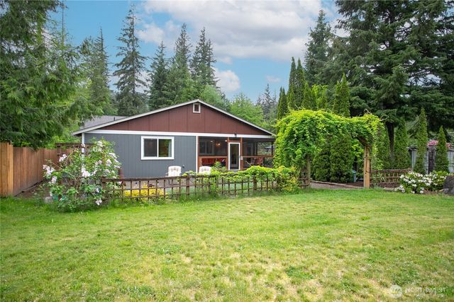 6236 Shamrock Road, Maple Falls, WA 98266