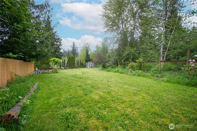 6236 Shamrock Road, Maple Falls, WA 98266