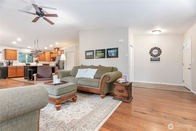 6236 Shamrock Road, Maple Falls, WA 98266