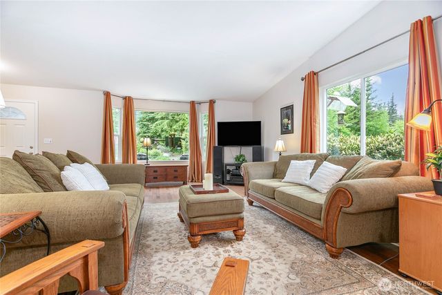 6236 Shamrock Road, Maple Falls, WA 98266