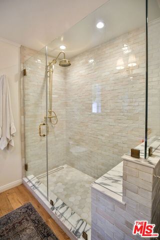 2330 Walnut Avenue, Venice, CA 90291