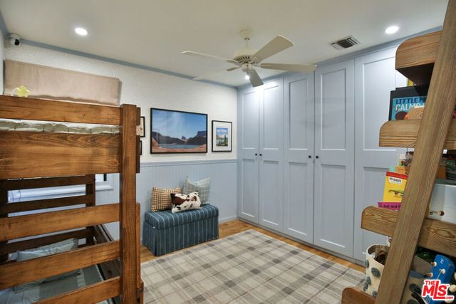 2330 Walnut Avenue, Venice, CA 90291