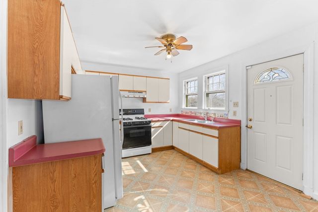 67 Glennon, Dracut, MA 01826