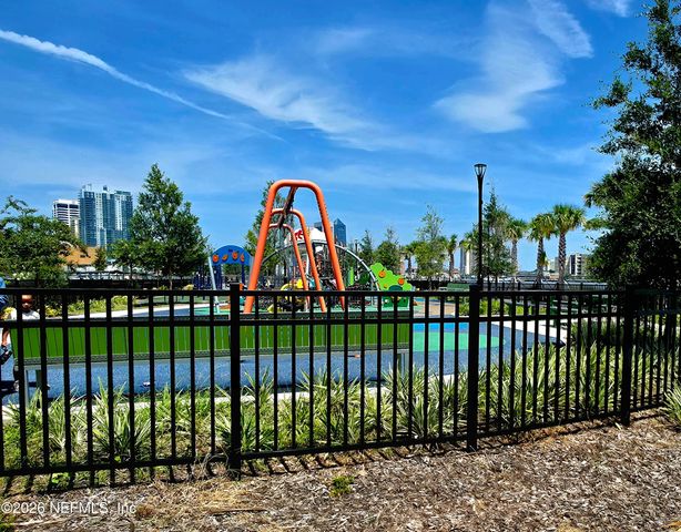 2020 PRUDENTIAL Drive, Jacksonville, FL 32207