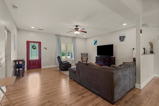 154 Owens Road, Fort Mitchell, AL 36856