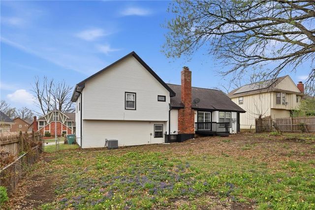 6608 E 124TH Street, Grandview, MO 64030
