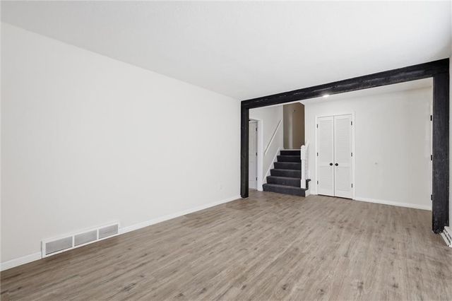 6608 E 124TH Street, Grandview, MO 64030