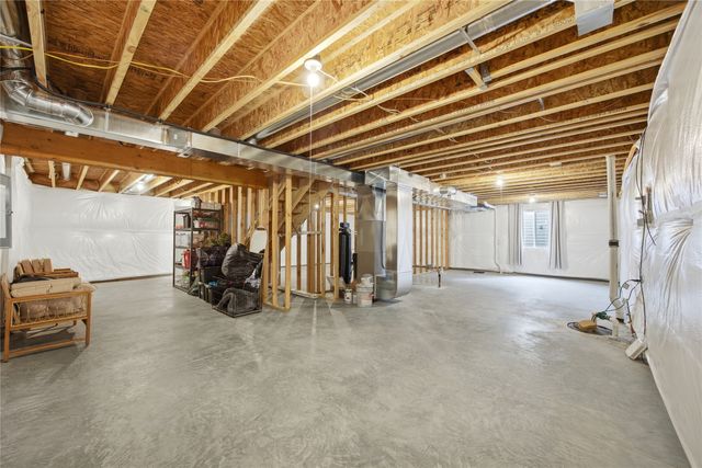 2420 Sunview Drive, Granger, IA 50109