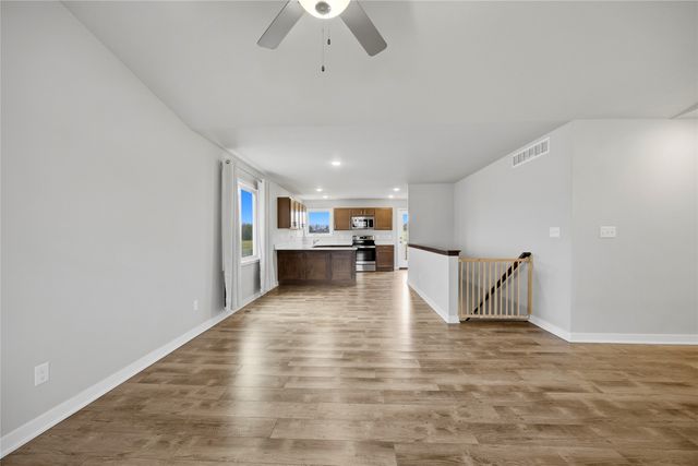 2420 Sunview Drive, Granger, IA 50109