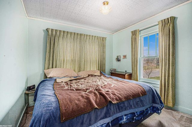 7624 Maple Street, Dearborn, MI 48126