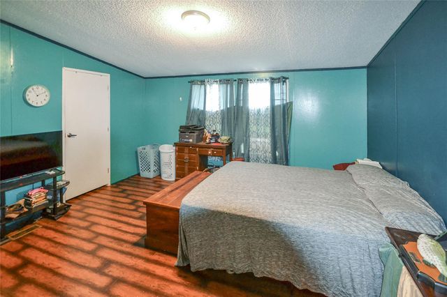 149 E Austin Avenue, Onalaska, TX 77360