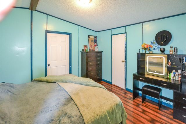 149 E Austin Avenue, Onalaska, TX 77360