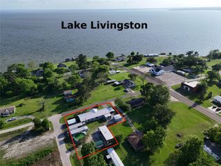 149 E Austin Avenue, Onalaska, TX 77360
