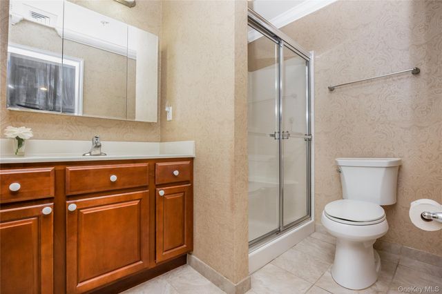 1132 Willow Lane 1131, Valley Stream, NY 11580