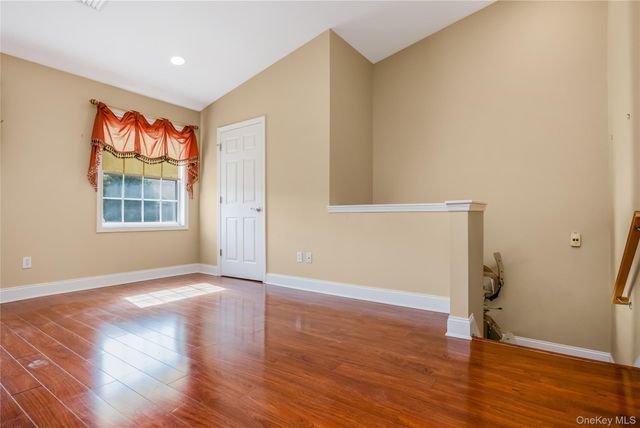 1132 Willow Lane 1131, Valley Stream, NY 11580