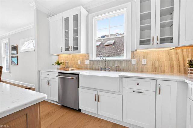 114 70th ST, Virginia Beach, VA 23451