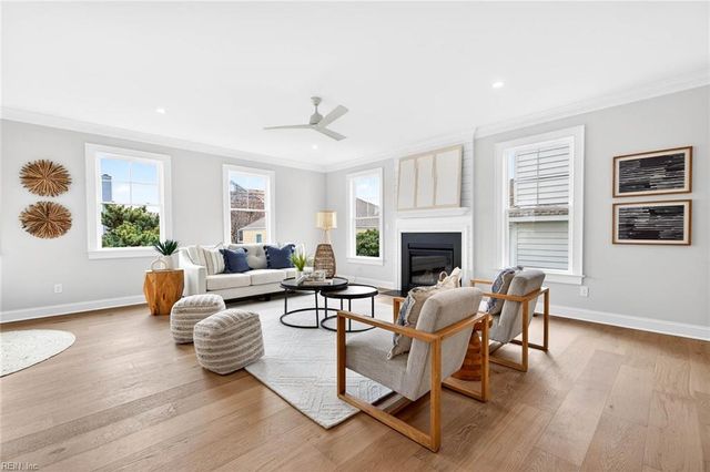 114 70th ST, Virginia Beach, VA 23451