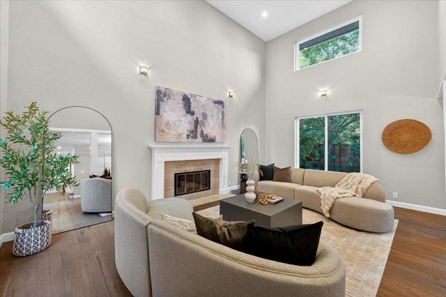 100 Sleeper Avenue, Mountain View, CA 94040