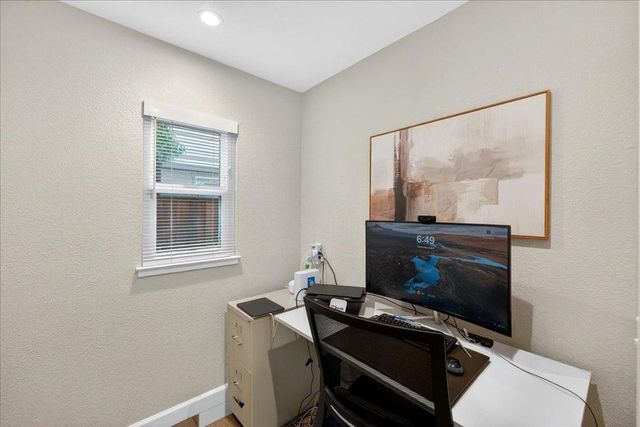 100 Sleeper Avenue, Mountain View, CA 94040