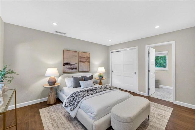 100 Sleeper Avenue, Mountain View, CA 94040
