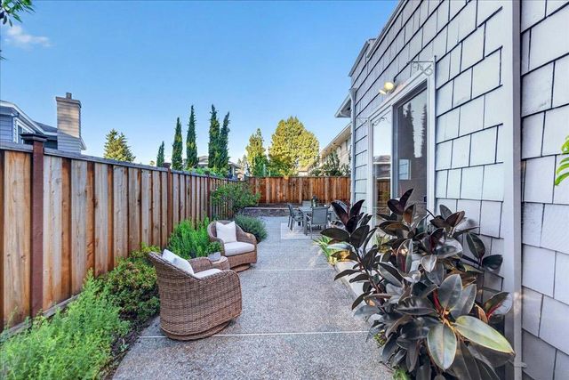 100 Sleeper Avenue, Mountain View, CA 94040