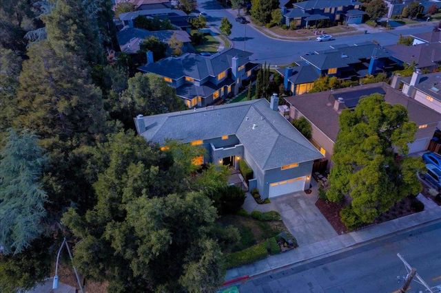 100 Sleeper Avenue, Mountain View, CA 94040