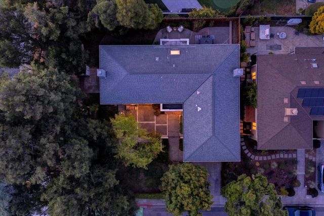 100 Sleeper Avenue, Mountain View, CA 94040