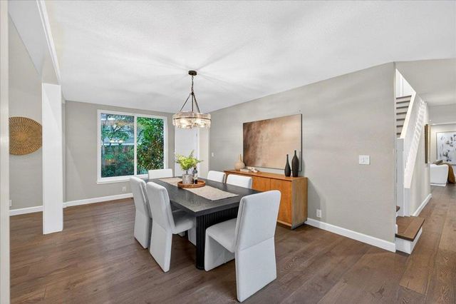 100 Sleeper Avenue, Mountain View, CA 94040