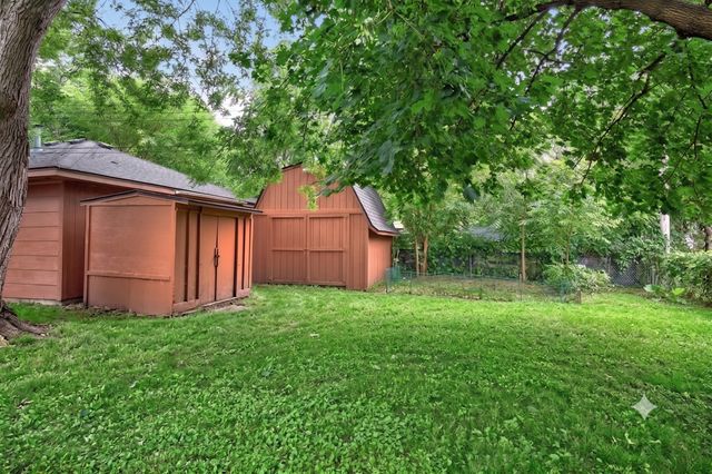 6941 Idaho Avenue N, Brooklyn Park, MN 55428