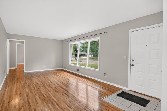 6941 Idaho Avenue N, Brooklyn Park, MN 55428