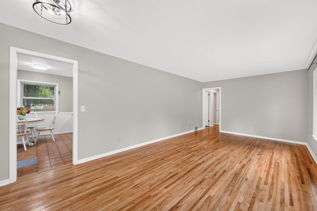 6941 Idaho Avenue N, Brooklyn Park, MN 55428