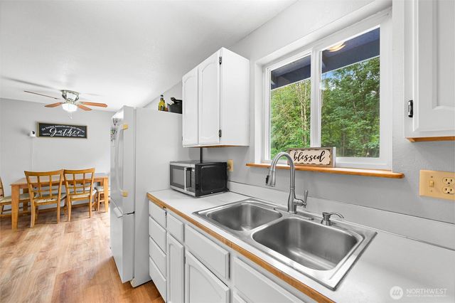 300 Cashmere Lane, Everson, WA 98247