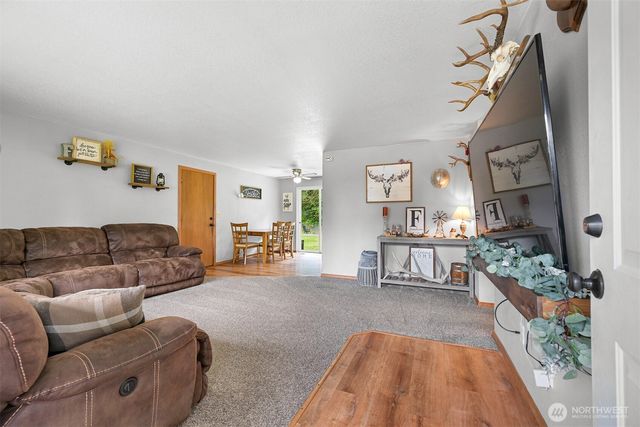 300 Cashmere Lane, Everson, WA 98247